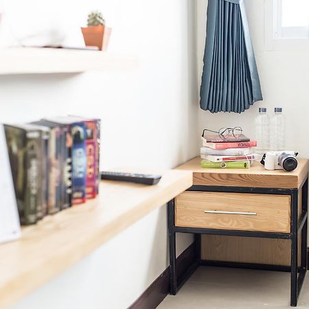 Full Stop. Hostel Chiang Mai Bagian luar foto