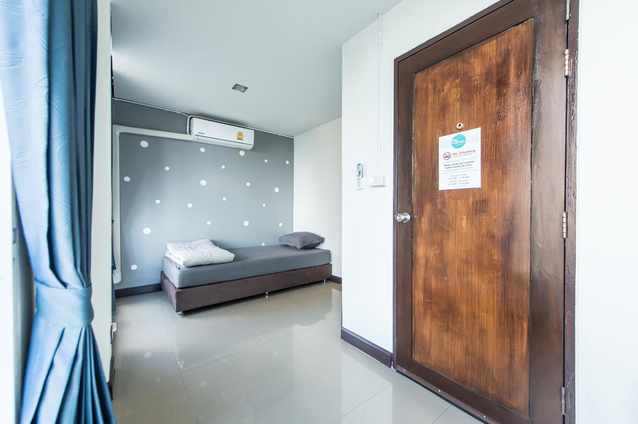 Full Stop. Hostel Chiang Mai Bagian luar foto