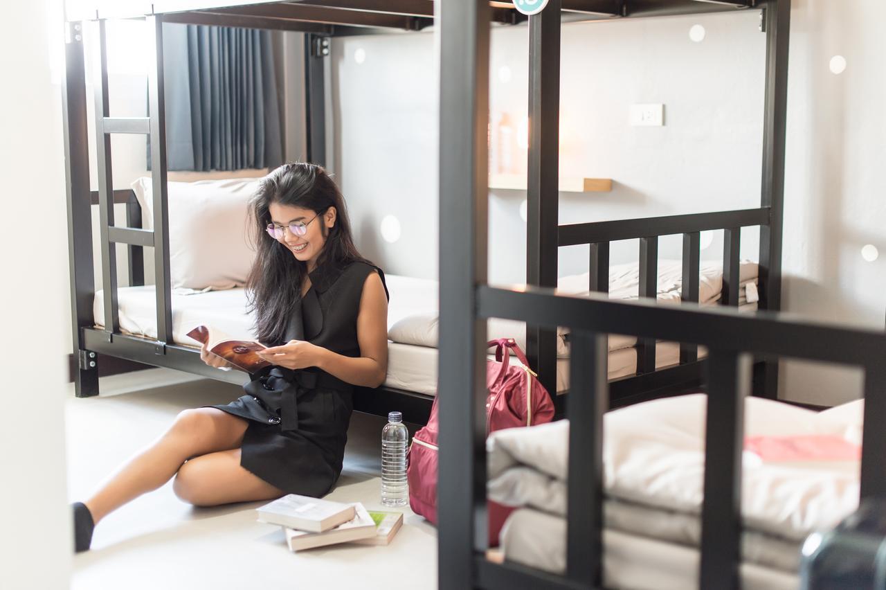 Full Stop. Hostel Chiang Mai Bagian luar foto